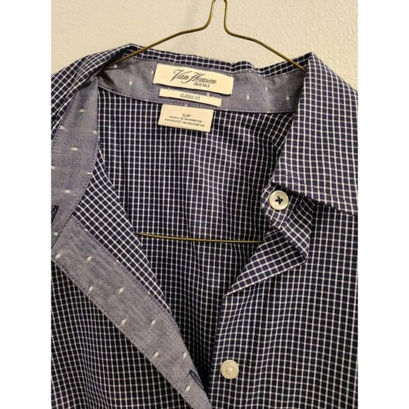 Van Heusen Womens - Plaid Button down Navy shirt. Size Small. Prefect condition. - Picture 2 of 4